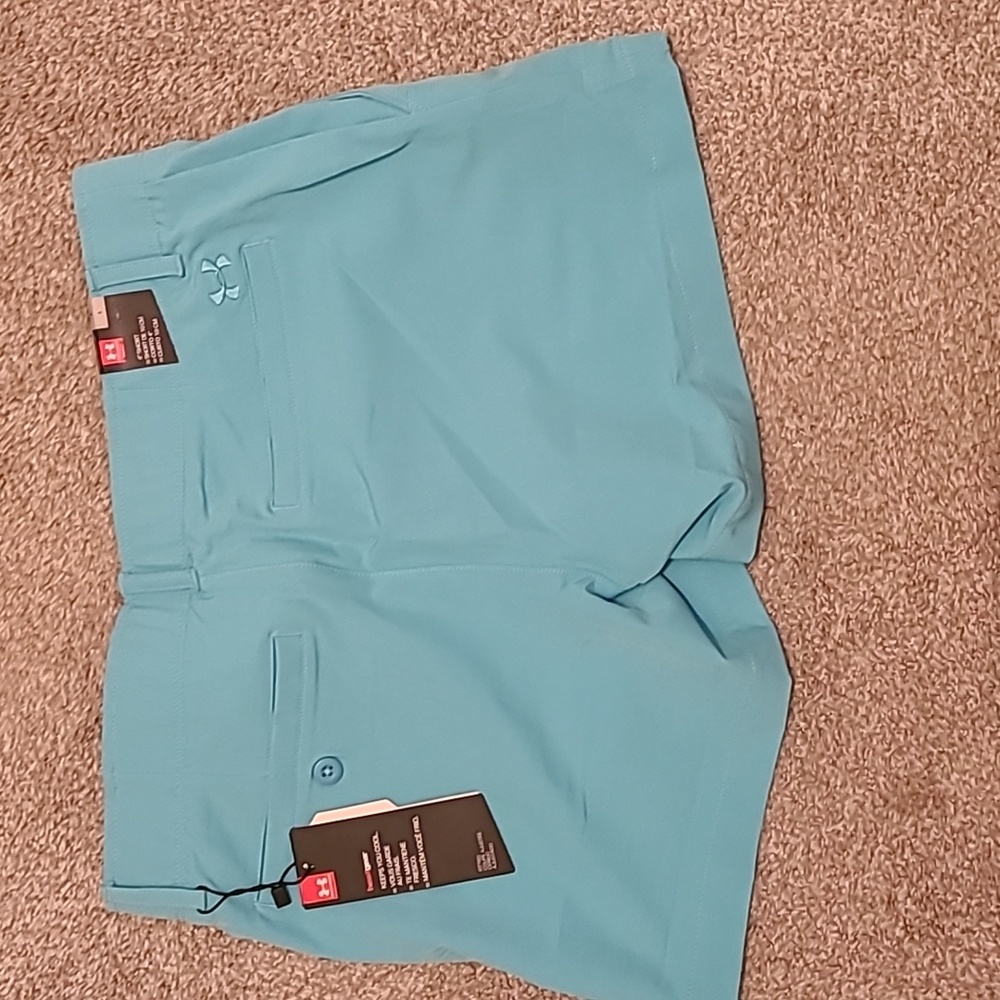 Under armour shorts size 8
